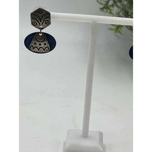 NP Newpro Vintage Mixed Metals Silver Pewter and Blue Enamel Dangle Earrings - Picture 4 of 15